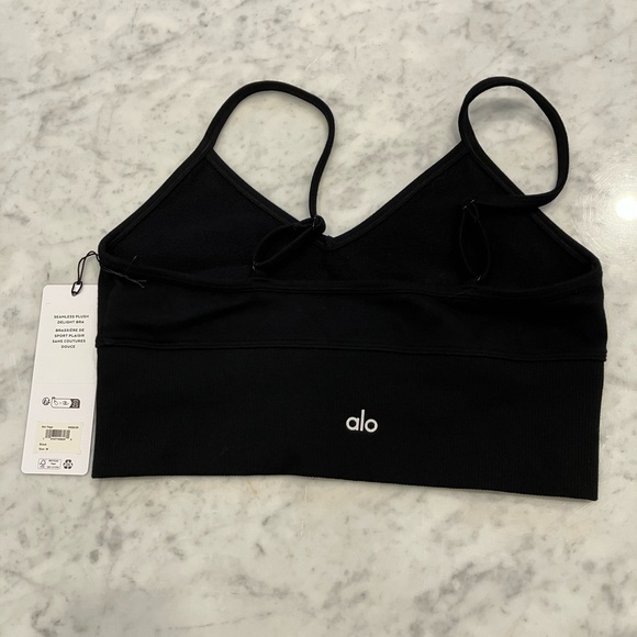 ALO YOGA Seamless Winter Warm Plush Delight Bra - Picture 3 of 8